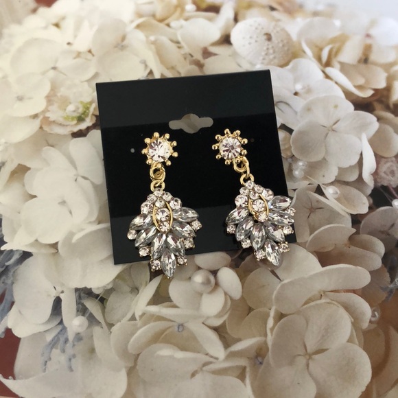 Beautiful diamond drop earrings - Picture 3 of 4